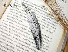 Load image into Gallery viewer, 1pc Creative Retro Feather Metal Bookmark Beautiful Cool Book Page Mark Children Student Gift Stationery School Office Supplies